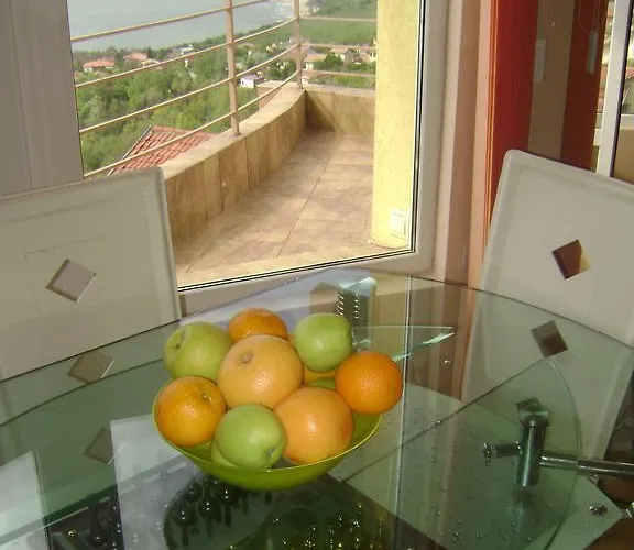 Apartment Sunshine Balchik