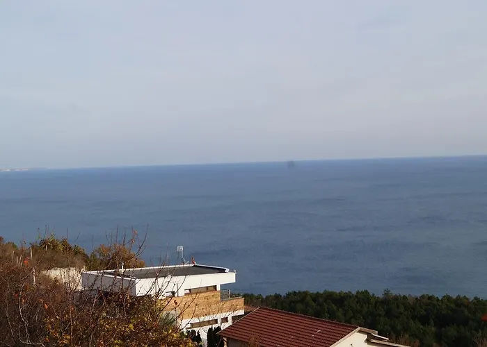 Sunshine Apartment *